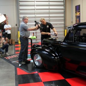 What's in the Garage TV Show with Mike Phillips at Autogeek.net