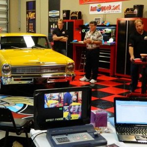 What's in the Garage TV Show with Mike Phillips at Autogeek.net