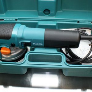 Makita BO6040 Removing Sanding Marks with Mike Phillips