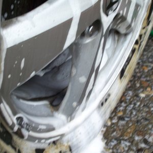 Meg's Hot Rims Cleaner In Action