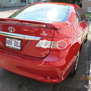 Red_Toyota_Corolla_2