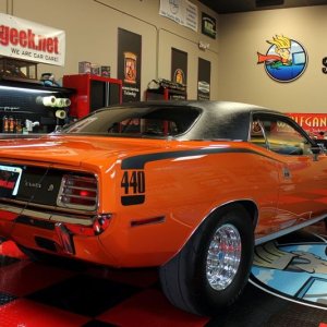 1970 Barracuda Extreme Makeover with Mike Phillips at Autogeek