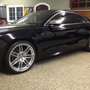 full_car_in_garage_after_exo