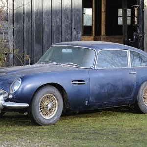 How to restore antique car paint