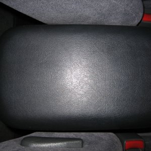 Center Console lid before cleaning