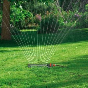 Oscillating Sprinkler to clean 4-wheel drive jeeps trucks