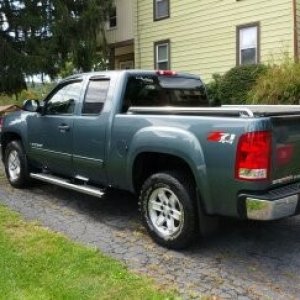 2007 GMC Sierra SLE 4X4 w/ Z71 package