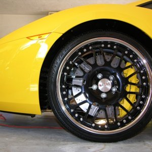 Brembo Calipers on Gallardo
