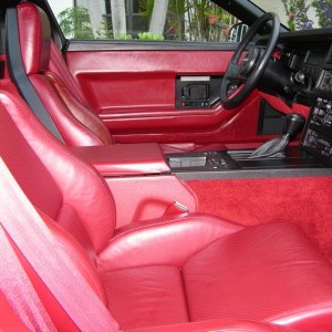 85 Vette Interior Detail