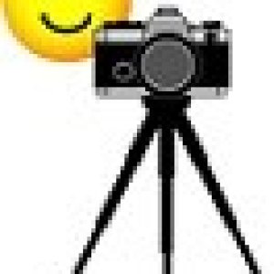 camera-emoticon-with-tripod