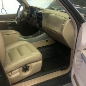 02 Ford Explorer Sport Trac interior