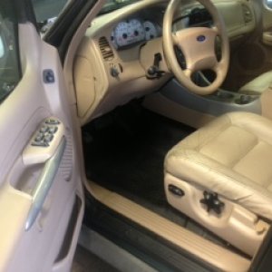 02 Ford Explorer Sport Trac interior