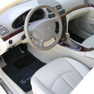 MB E500 Interior Detail