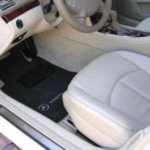 MB E500 Interior Detail