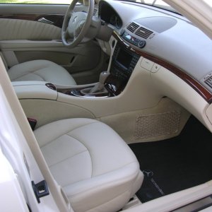 MB E500 Interior Detail