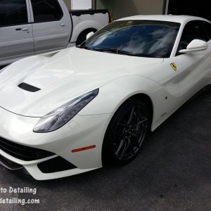 Ferrari_F12_Berlinetta_12_