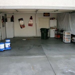 How to prep a garage for detailing