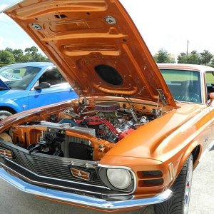 Autogeeks Cars and Coffee with Mike Phillips