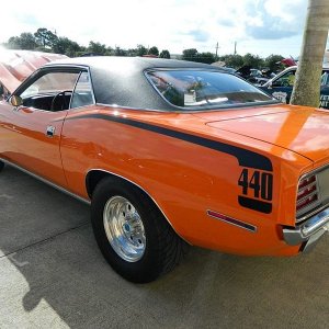 Autogeeks Cars and Coffee with Mike Phillips