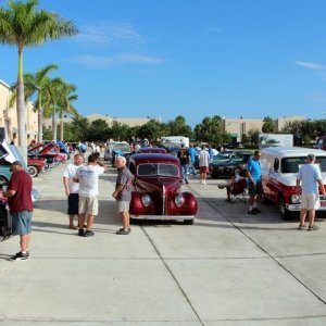 Autogeeks Cars and Coffee with Mike Phillips
