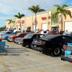 Autogeeks Cars and Coffee with Mike Phillips