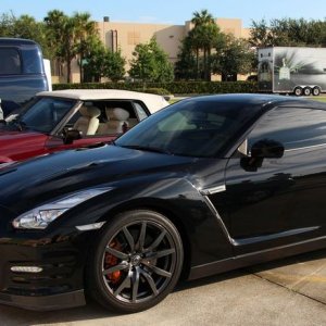 Autogeeks Cars and Coffee with Mike Phillips