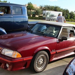 Autogeeks Cars and Coffee with Mike Phillips