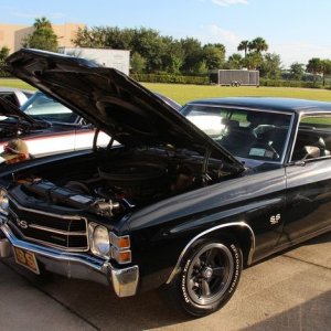 Autogeeks Cars and Coffee with Mike Phillips