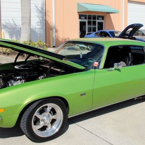Autogeeks Cars and Coffee with Mike Phillips