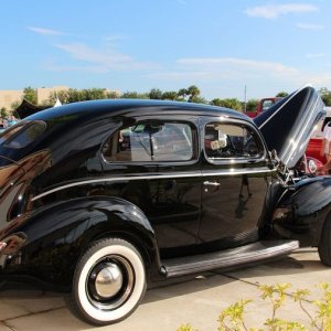 Autogeeks Cars and Coffee with Mike Phillips