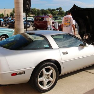 Autogeeks Cars and Coffee with Mike Phillips