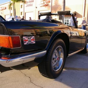 Autogeeks Cars and Coffee with Mike Phillips