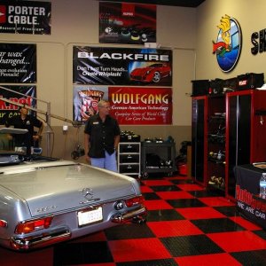 Autogeeks Cars and Coffee with Mike Phillips