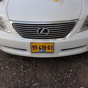 Lexus LS 460 Headlights Restoration + Detailing White Pearl