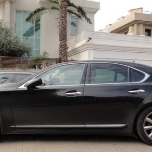 Lexus LS 460 Black polish, wax, detailing by Sharkpolitur