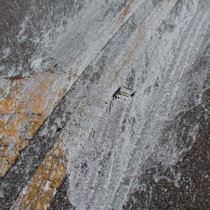 How to remove road paint off my car