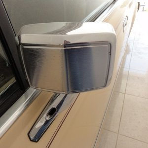 Lincoln Continental Mark VI 1982 2 door