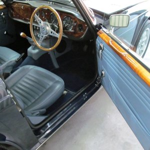 TR6_Interior_0077