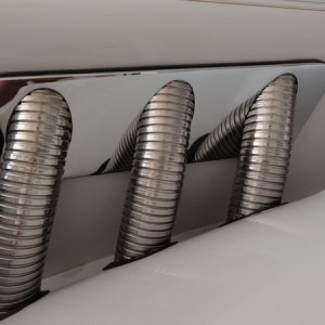 600281