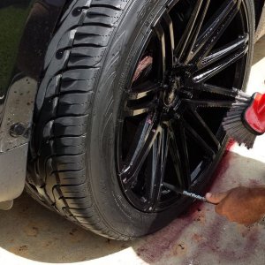 800_cardetailingwestpalmbeachwheelcleaning_2_
