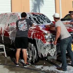002 Red Chevy Avalanche Detail Class at Autogeek with Mike Phillips