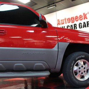 002 Red Chevy Avalanche Detail Class at Autogeek with Mike Phillips