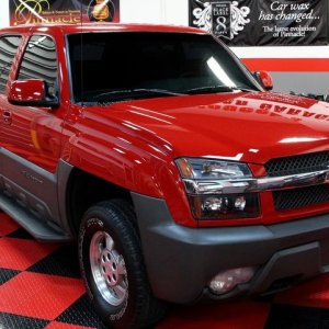 002 Red Chevy Avalanche Detail Class at Autogeek with Mike Phillips