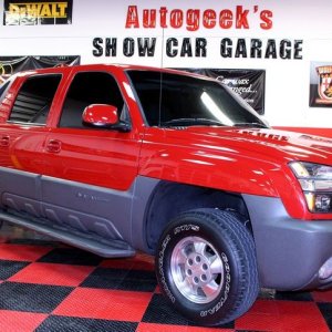 002 Red Chevy Avalanche Detail Class at Autogeek with Mike Phillips