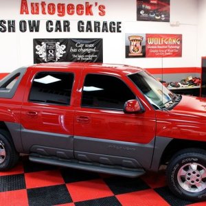 002 Red Chevy Avalanche Detail Class at Autogeek with Mike Phillips