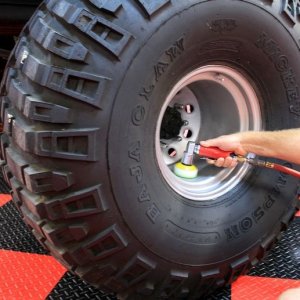 Griots Garage 3 inch Pneumatic Orbital Polisher by Mike Phillips