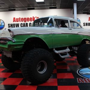 Monster 4x4 1957 Chevy Bel Air