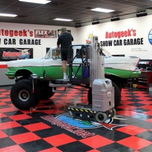 Monster 4x4 1957 Chevy Bel Air