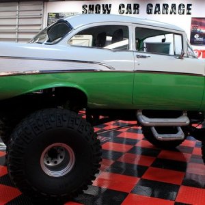 Monster 4x4 1957 Chevy Bel Air