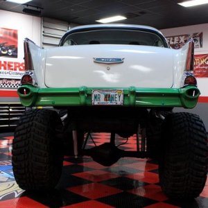 Monster 4x4 1957 Chevy Bel Air